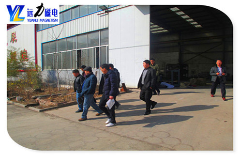 平板磁选机，青海平板磁选机皮带老跑偏_青海平板磁选机皮带老跑偏永磁排列图工作原理_选矿规格参数及执行标准