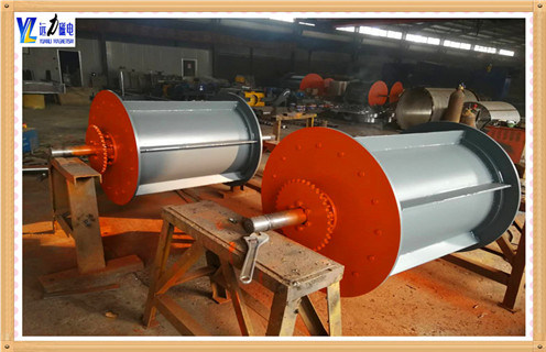 供应选矿实验型磁选机 磁铁钢渣磁选机干式磁选机,资源充分节约利用是可持续发展的理念,也是节省费用创造利益的好方法.废渣钢渣等物料中有很大的利用价值,可以给客户带来经济效益和利用价值.如果想要提纯除杂,首选就是钢渣磁选机.  c7网页版-c7(中国)生产的供应选矿实验型磁选机 磁铁钢渣磁选机干式磁选机设备具有构造合理,操作简略,修理便利,适用性强,是锰矿石选矿设备地域抱负的磁选铁砂设备.主机架底选用固接的船形机架底座,使设备在活动工作中滑动非常便利快捷,减少了设备移动的阻力.操作安稳.处理量大.磁场强度高,磁力耐久,分选效果好.精矿档次高.c7网页版-c7(中国)磁选机是业内的可靠品牌,质量和服务都是经得起考验的.